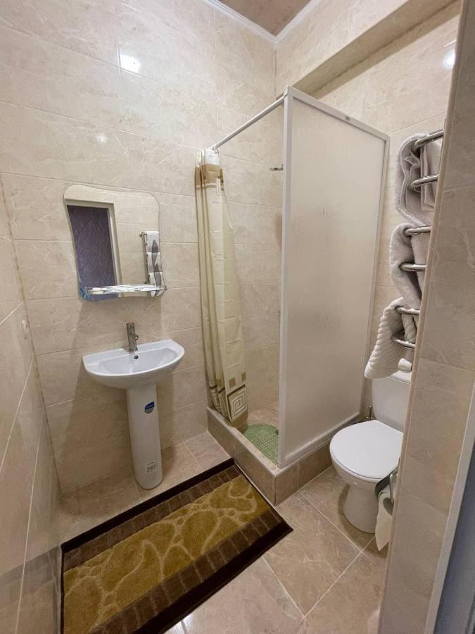 Hotel Chicago Умань Екстер'єр фото