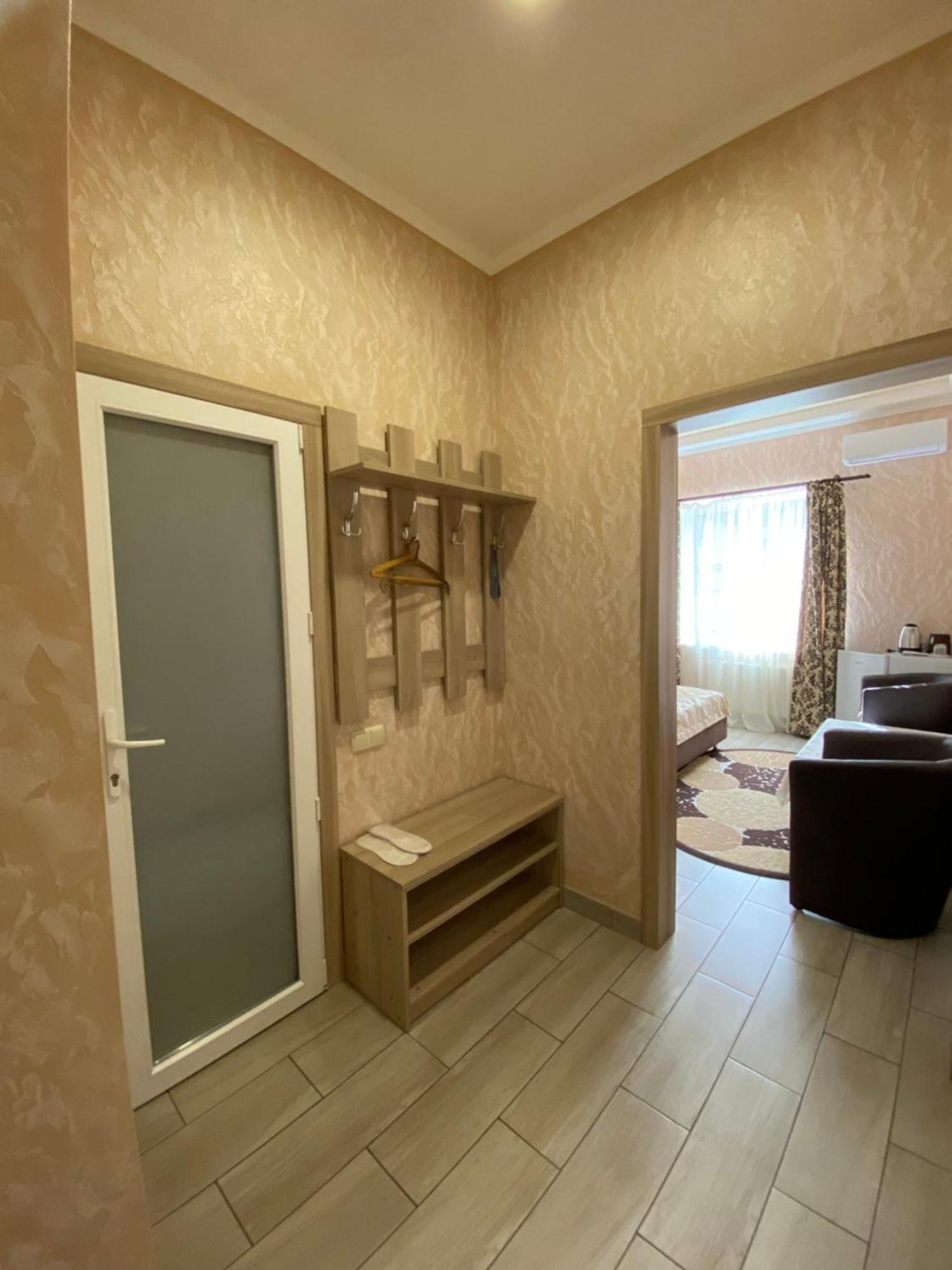 Hotel Chicago Умань Екстер'єр фото